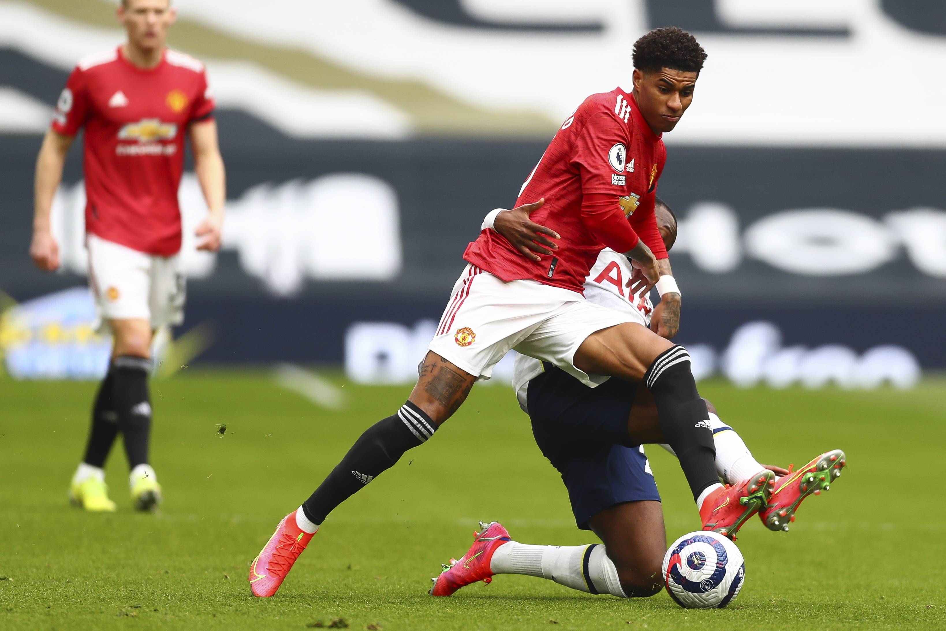 他强调了心 他强调了心